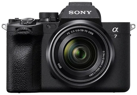 Sony α7 IV ILCE-7M4K - FE 28-70mm OSS